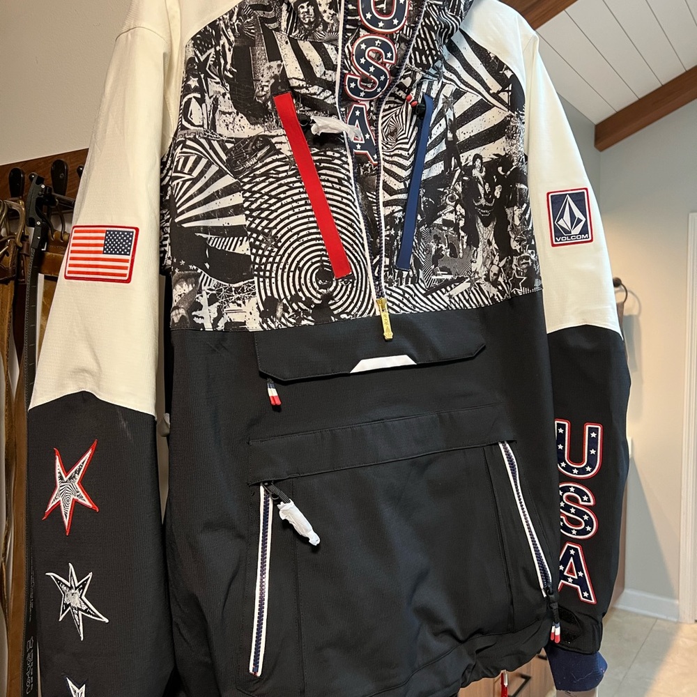 Rare Women’s XL Olympic Volcom Snowboarding Jacket